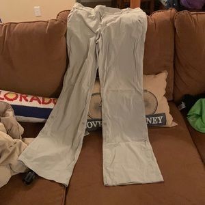 Columbia, size 8, pants roll up to the calf, light weight, breathable, stretchy